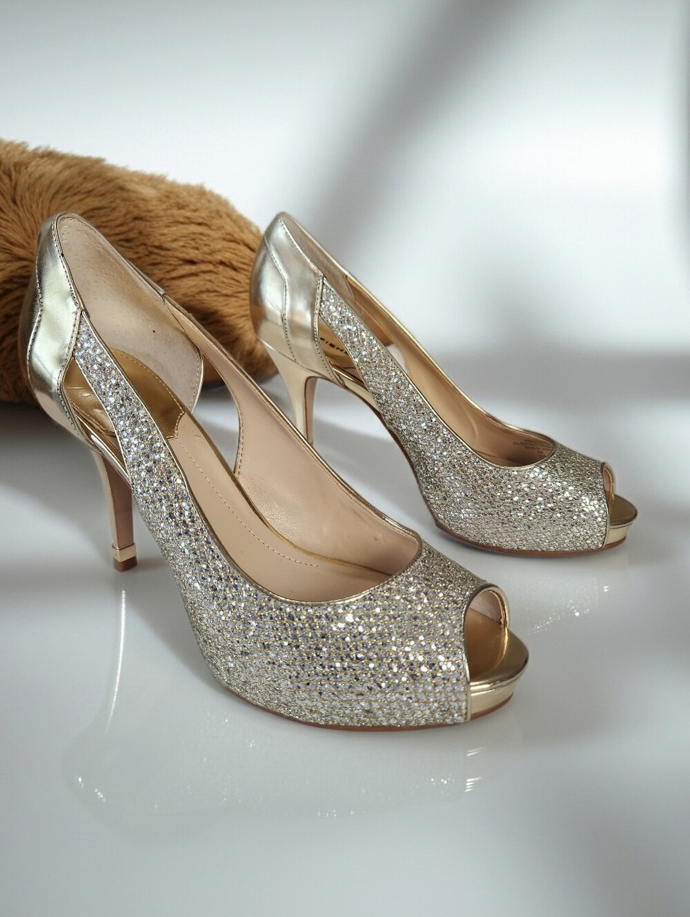 Marc Fisher Gold Bross 5 Glam Prom Wedding Pump Size 8M